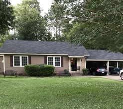 Building Photo - 728 Sewanee St