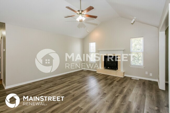 Foto del edificio - 11210 N Ditman Ave