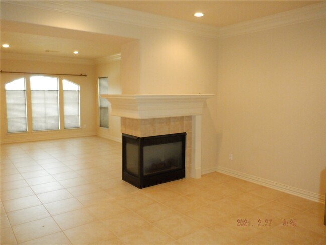 Foto del edificio - 1903 Spring Cedar Ln