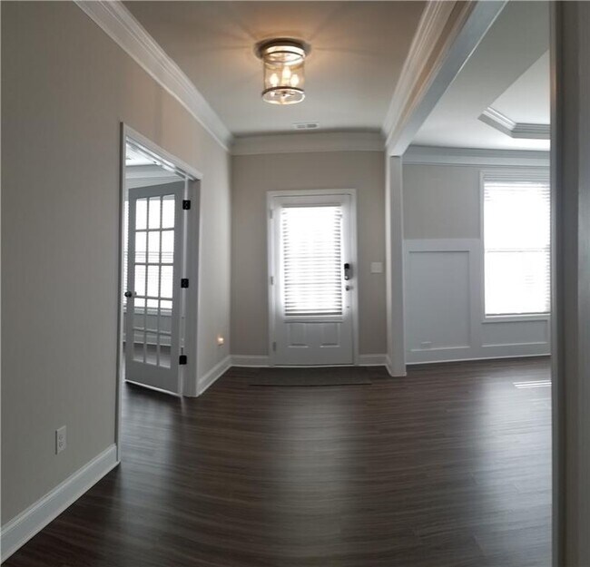 Building Photo - 3721 Heirloom Loop Ct NE