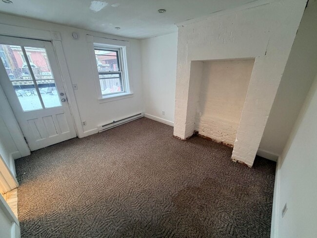 Building Photo - 285.5 Hudson Ave