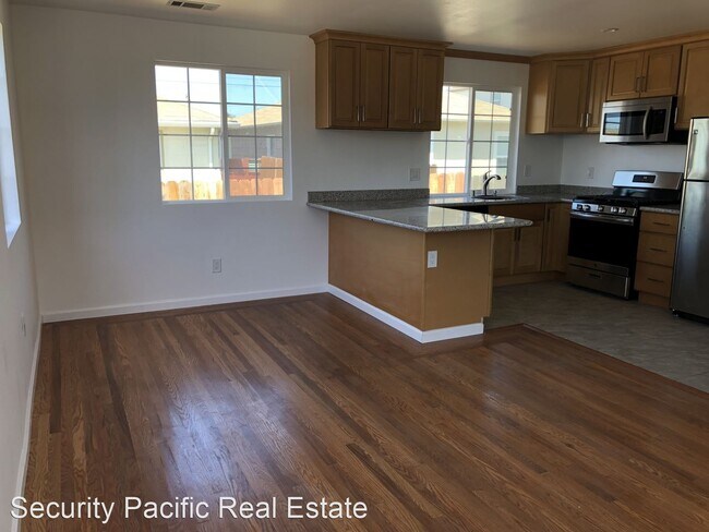 Foto del edificio - 2 br, 1 bath House - 335 39th St.#A