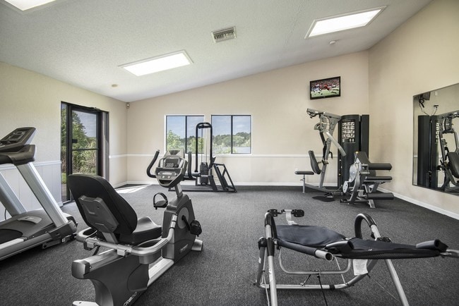 Building Photo - Lakeshore At Altamonte Springs