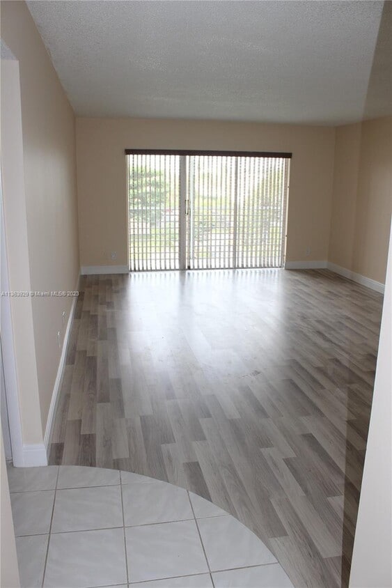 Foto principal - 608 NE 2nd St