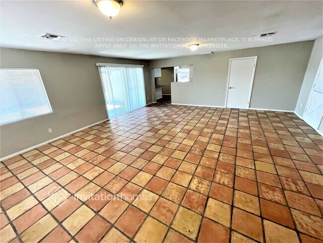 Foto del edificio - 8401 W Turney Ave