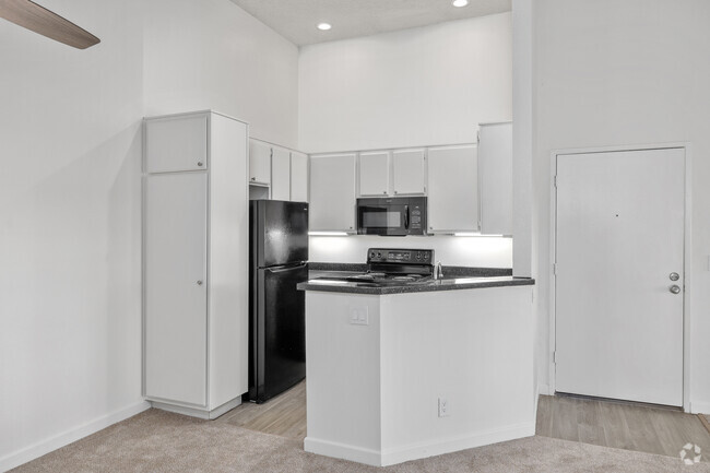 2BR, 2BA - 950SF - Kitchen - Elan Riverwalk