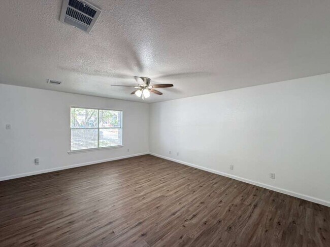 Foto del edificio - 8206 Grimchester