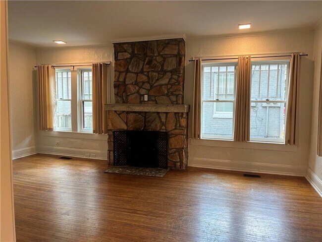 Foto del edificio - 1088 Sanders Ave SE