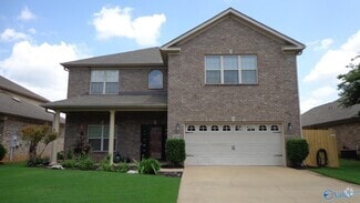 Building Photo - 2444 Bell Manor Dr SW