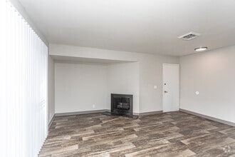 2BR, 1BA - 987SF - Monaco Apartments