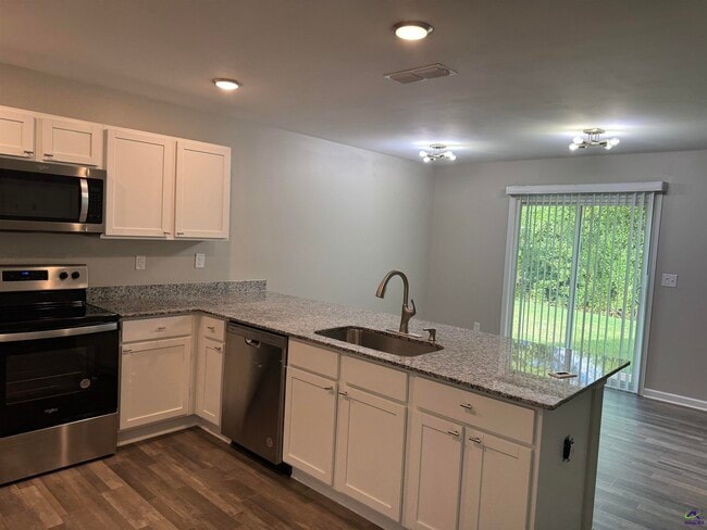 Building Photo - 186 Price Ml Trl
