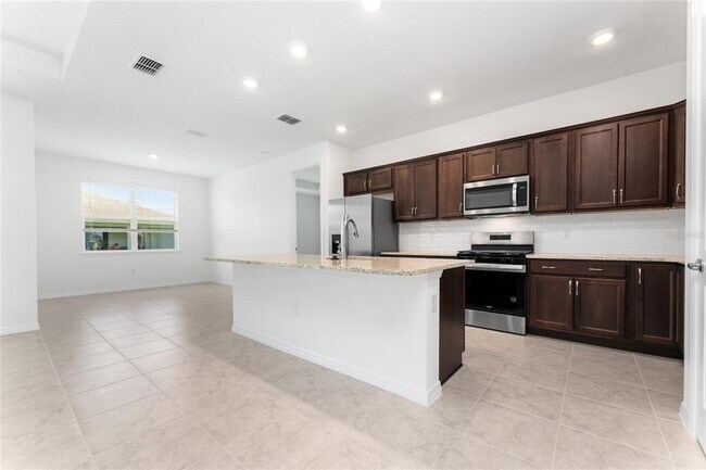 Building Photo - 7552 SW 56th Pl