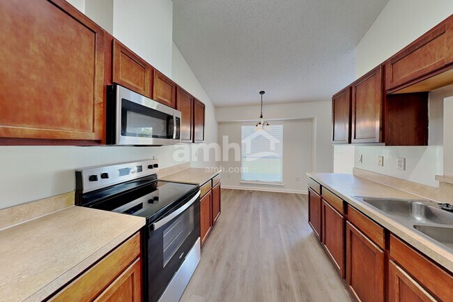 Foto del edificio - 11609 Deep Springs Dr N