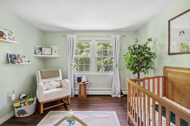 Building Photo - 13 Myles Standish Dr