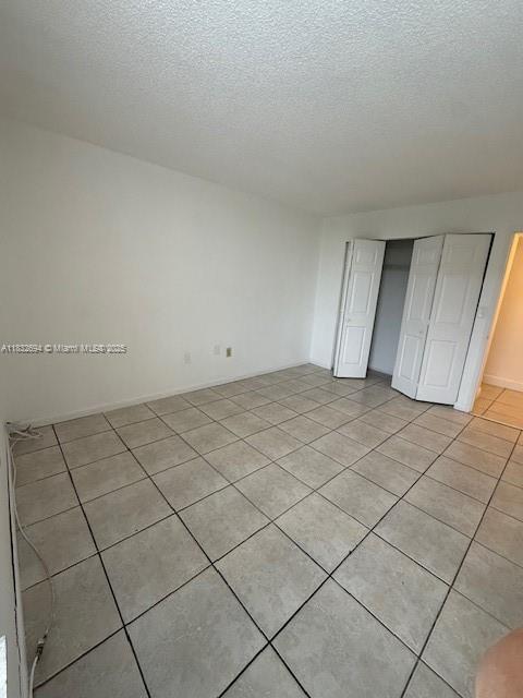 Building Photo - 8820 Fontainebleau Blvd