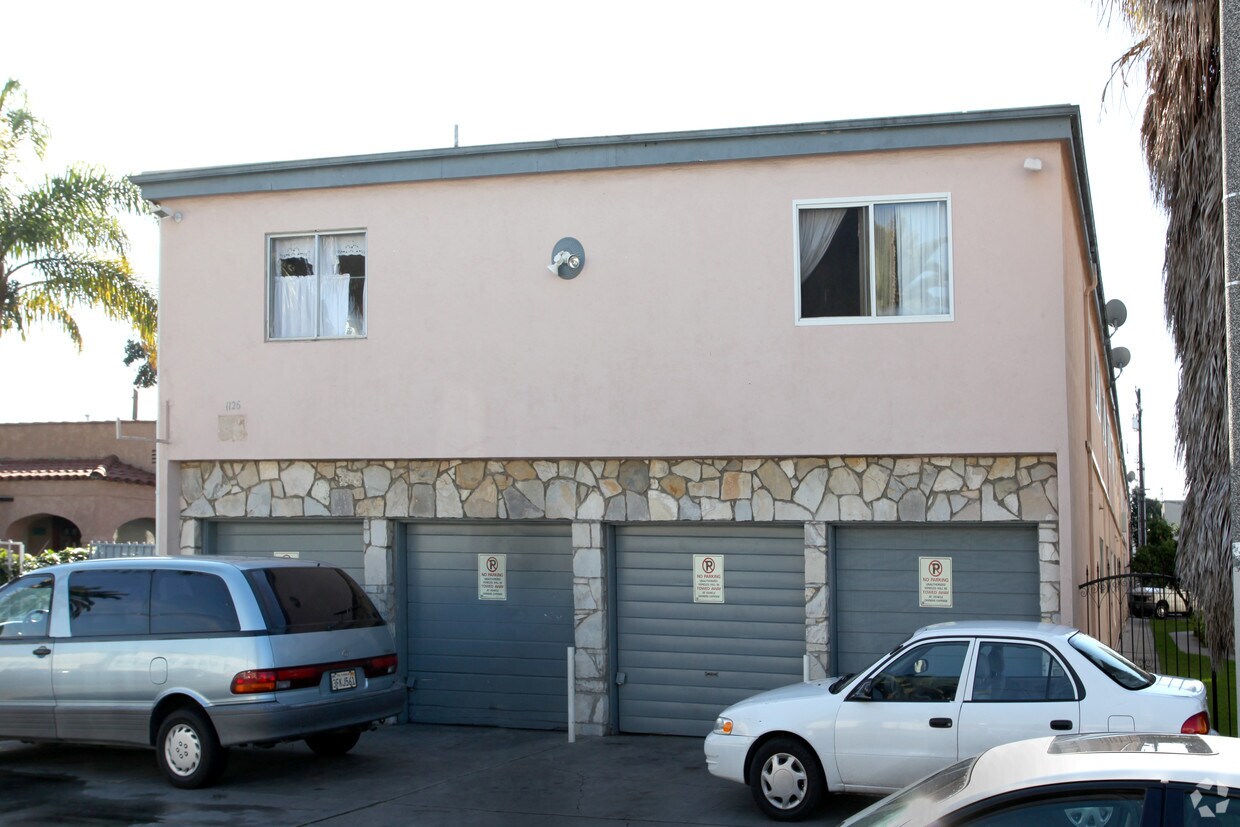 Foto del edificio - 1126 E 5th St