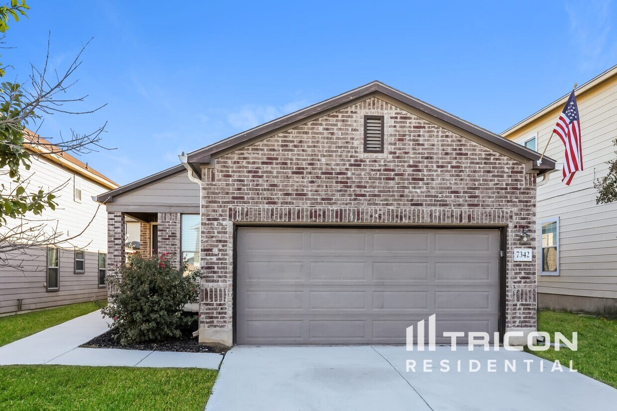 Foto principal - 7342 Azalea Square