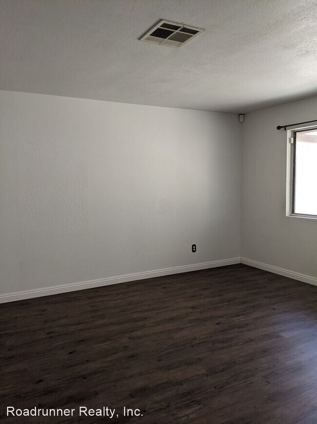 Building Photo - 3 br, 2 bath House - 6607 Galleta Ave