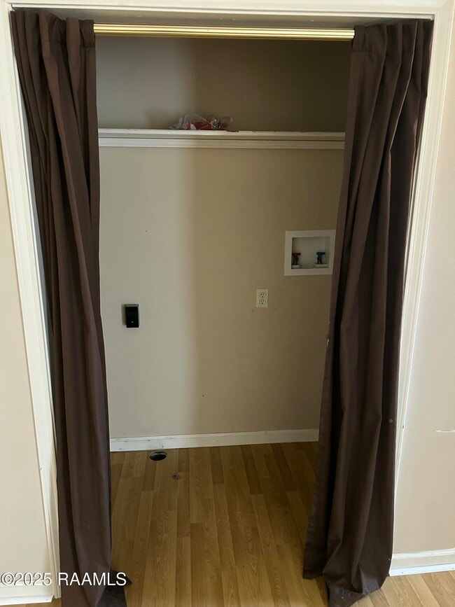 Building Photo - 1205 Alfred St