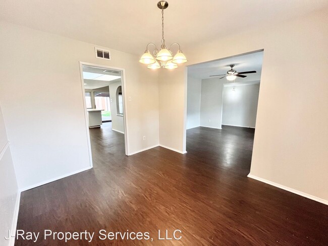 Foto del edificio - 3 br, 2 bath House - 3329 Country Club Drive