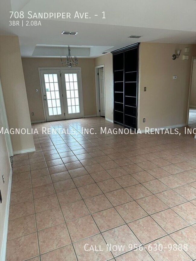 Foto del edificio - 708 Sandpiper Ave