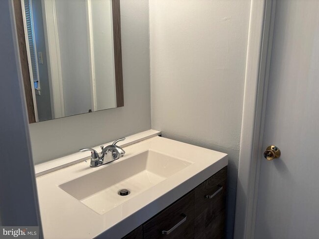 Foto del edificio - 8 N Avon Dr