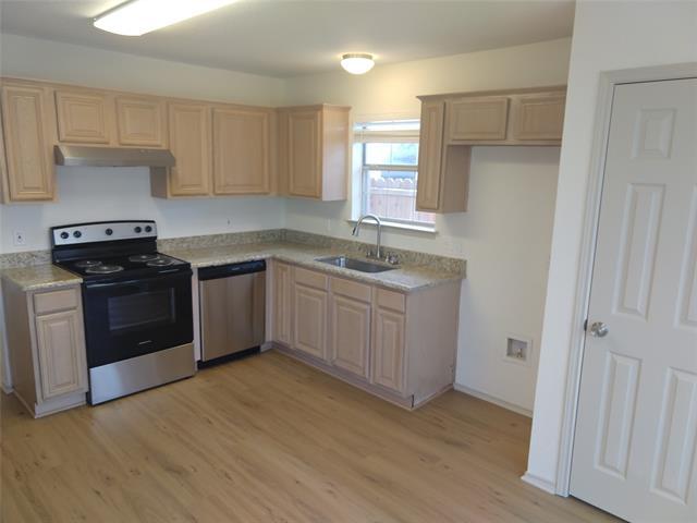 Building Photo - 6004 Harwood Crossing Dr