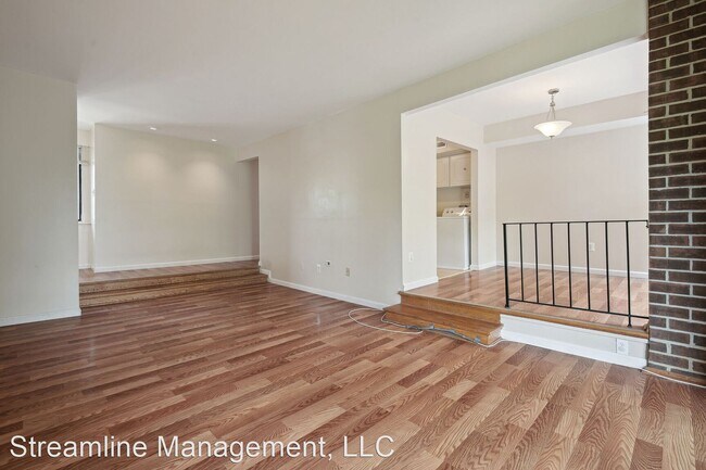 Foto del edificio - 2 br, 1.5 bath House - 2113 Walsh View Ter...