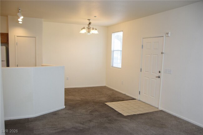 Building Photo - 50 Aura de Blanco St