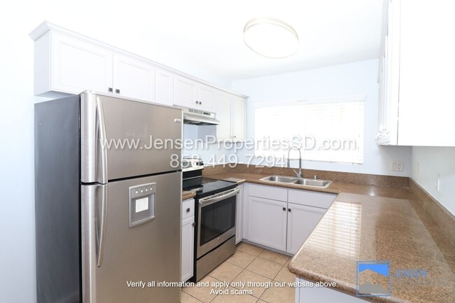 Building Photo - 1 Bed, 1 Bath Condo w/ Gated Parking, Comm...