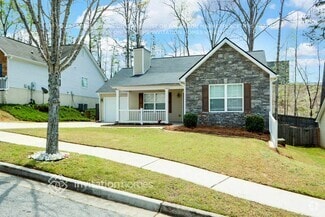 Building Photo - 5000 Buckeye Pl