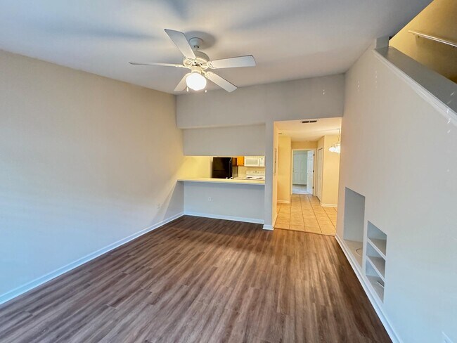 Foto del edificio - 2738 W Tharpe St