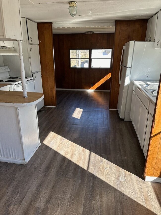Foto del edificio - AVAILABLE NOW IN AIKEN ! NO PETS! Call 803-537-0185