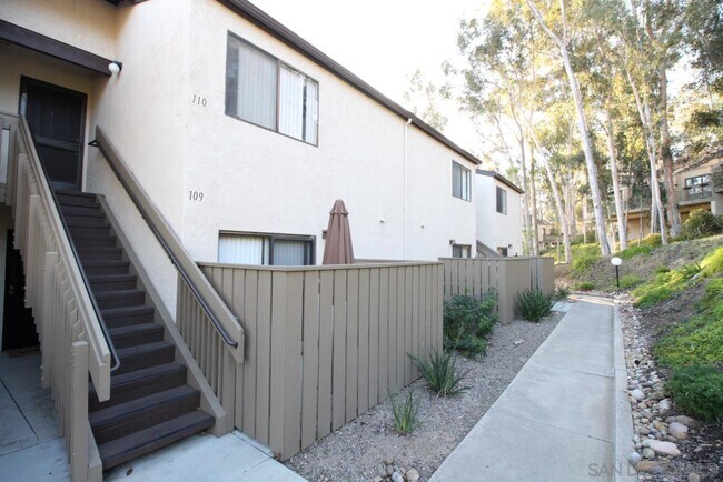 Building Photo - 10332 Caminito Aralia