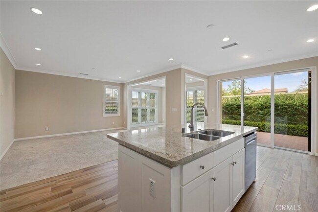 Building Photo - 133 Waterleaf