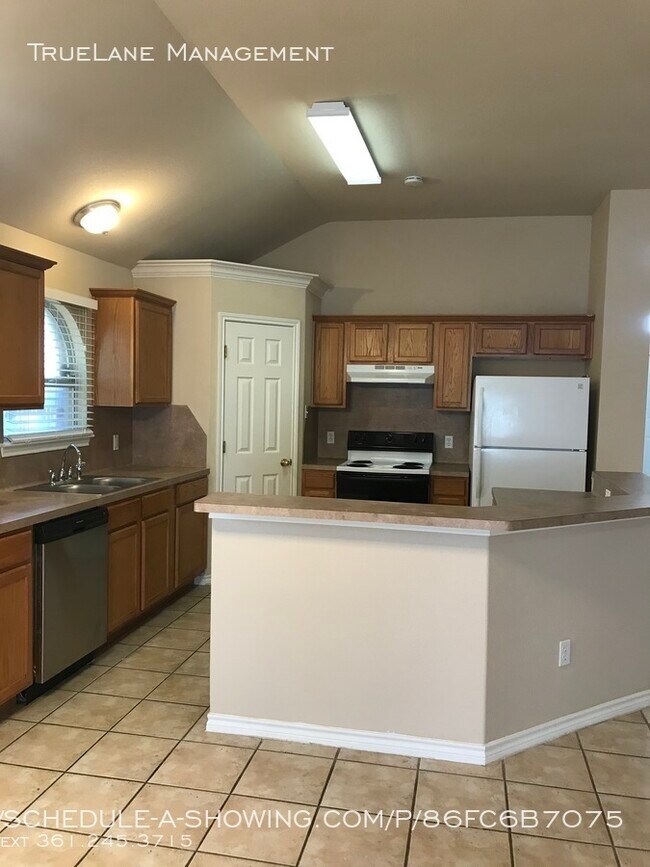Building Photo - 5101 Benchfield Dr