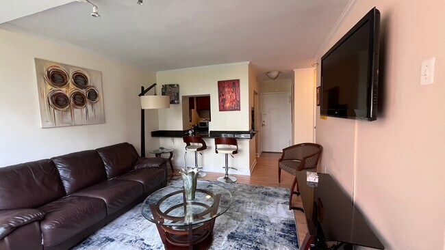 Foto del edificio - 1121 Arlington Blvd