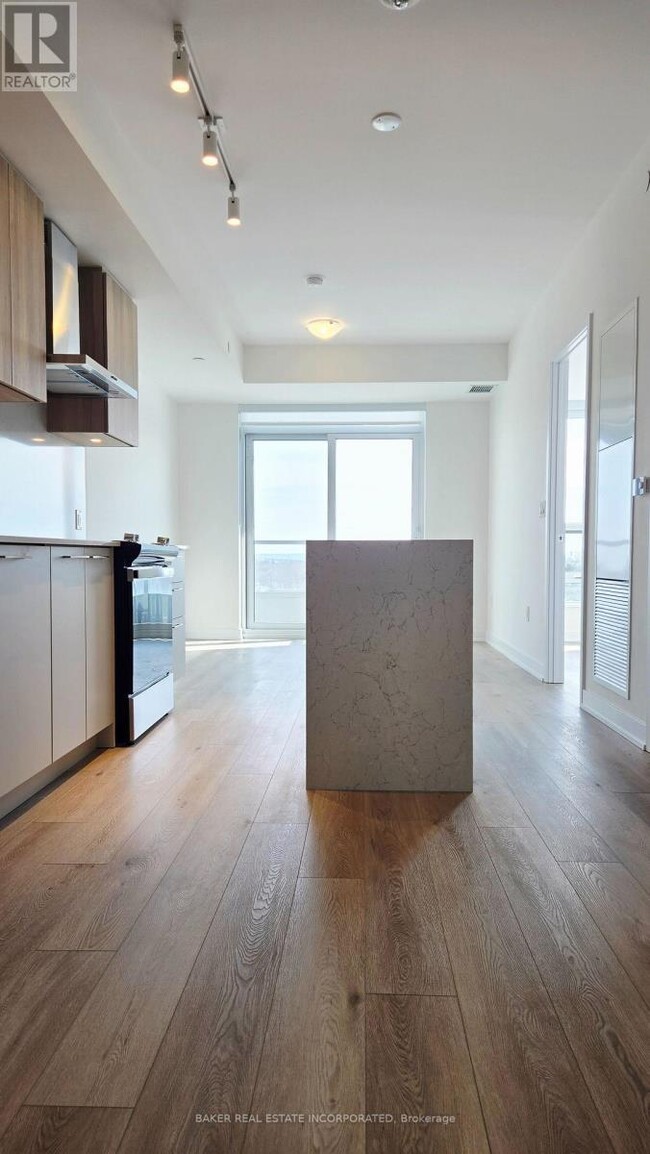 Photo du bâtiment - 500 Plains Rd E