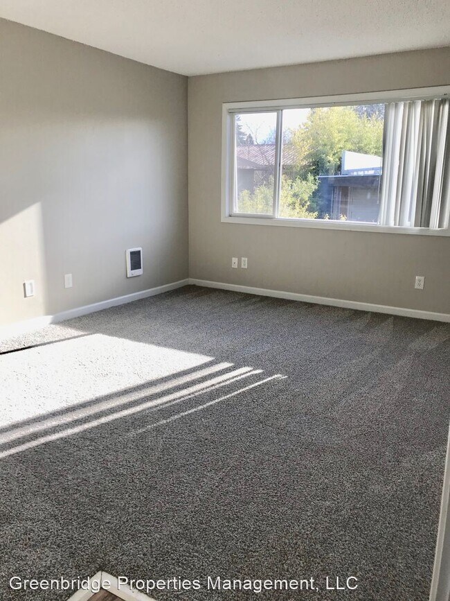 Foto del edificio - 4605-4609 NE Killingsworth St