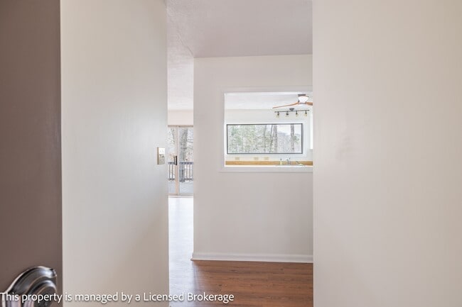 Building Photo - 418 Fiddlers Ghost Cir