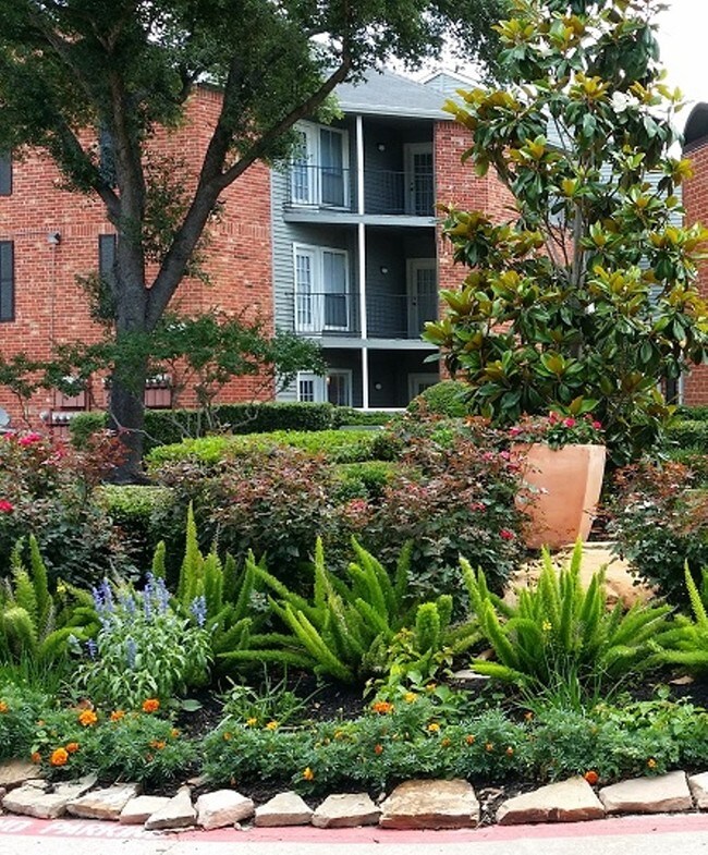 Foto del edificio - Timbers of Cranbrook Apartments