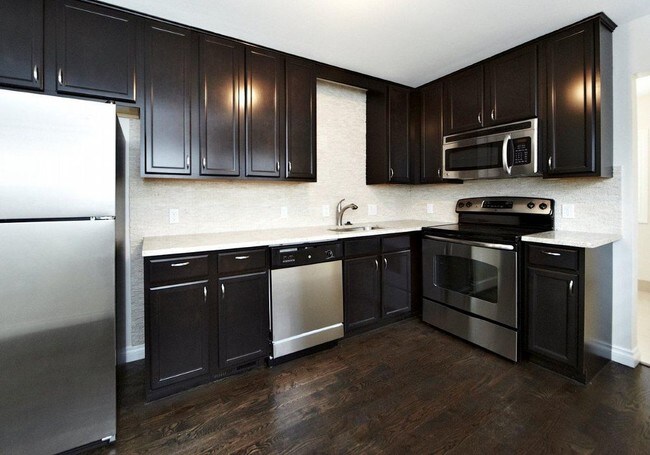 Building Photo - 30448 Palmer Blvd