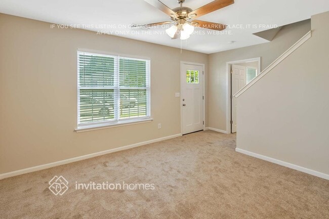 Building Photo - 236 Pangle Dr