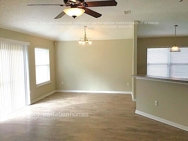 Foto del edificio - 3513 Whisper Creek Blvd