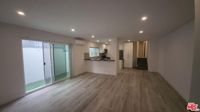 Foto del edificio - 1951 Selby Ave