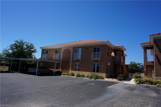 Foto del edificio - 5312 Chiquita Blvd S