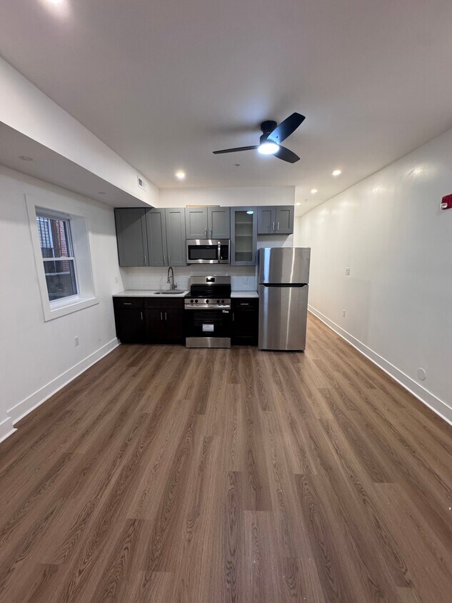 Photo - 647 N 16th St (Philadelphia, PA)