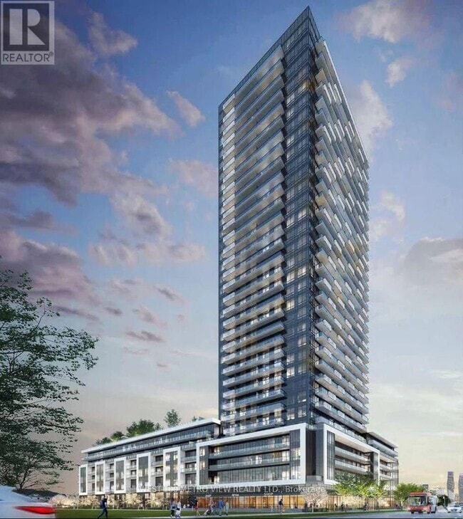 Building Photo - 5105-5105 Hurontario St