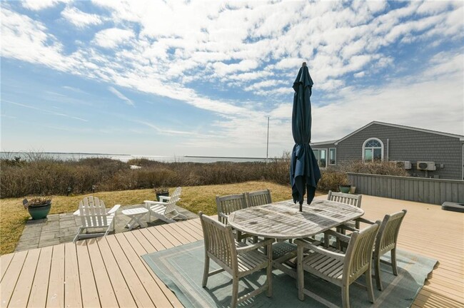 Building Photo - 144 Sand Hill Cove Rd