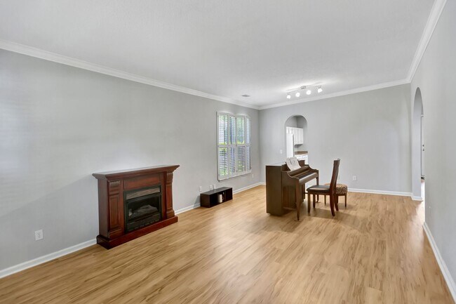 Foto del edificio - Charming Charleston National Home